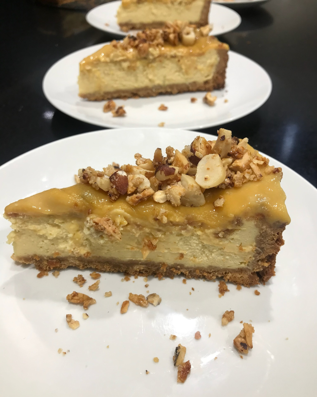 Cheese cake with crunchy nuts 8